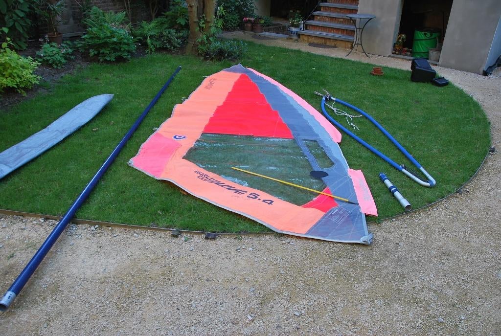 équipement de planche à voile, Sports nautiques & Bateaux, Planche à voile, Utilisé, Ensemble complet, Avec aileron(s), Enlèvement