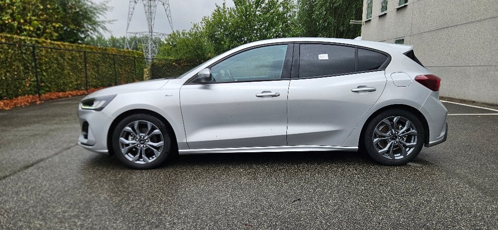 Ford Focus  St-Line 1.0 ecoboost 155 mHEV, Auto's, Ford, 114 kW, Euro 6, Zwart, Bedrijf