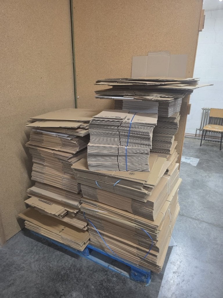 Te koop: 5 paletten kartonnen dozen – diverse formaten, Zakelijke goederen, Stock en Retail | Verpakking en Verzending, Ophalen