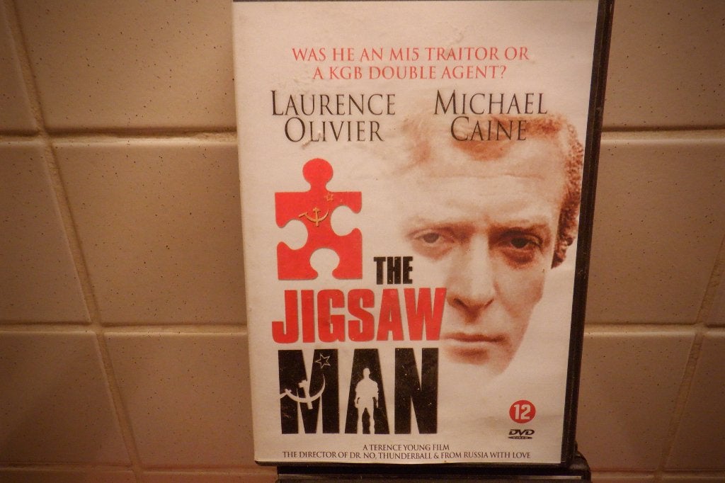 DVD The Jigsaw Man (Laurence Olivier & Michael Caine), CD & DVD, Enlèvement ou Envoi, Anglais, Thriller d'action, À partir de 12 ans