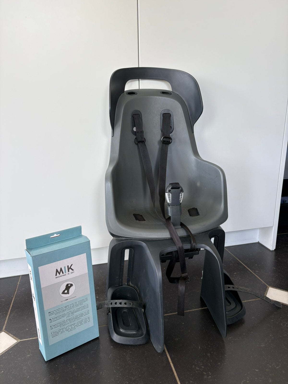 Siège pour enfant, arrière de vélo + plaque de support MIK, Enlèvement, Comme neuf, Siège arrière