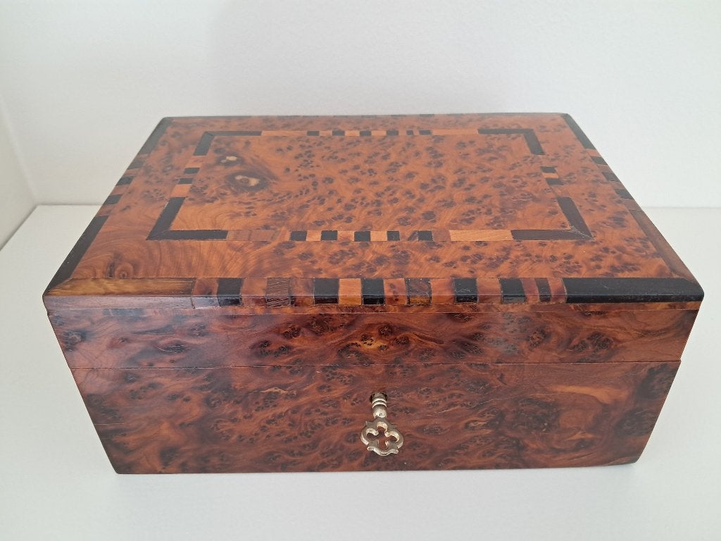 Superbe coffret à bijoux en loupe de thuya, Antiquités & Art, Enlèvement ou Envoi