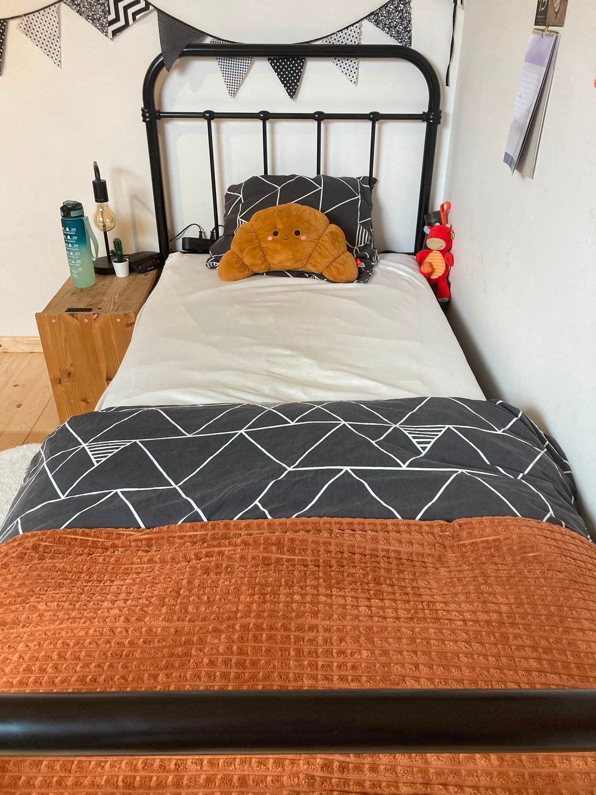Metalen bed 90 x 200 zwart, Ophalen, Gebruikt, 90 cm, Eenpersoons