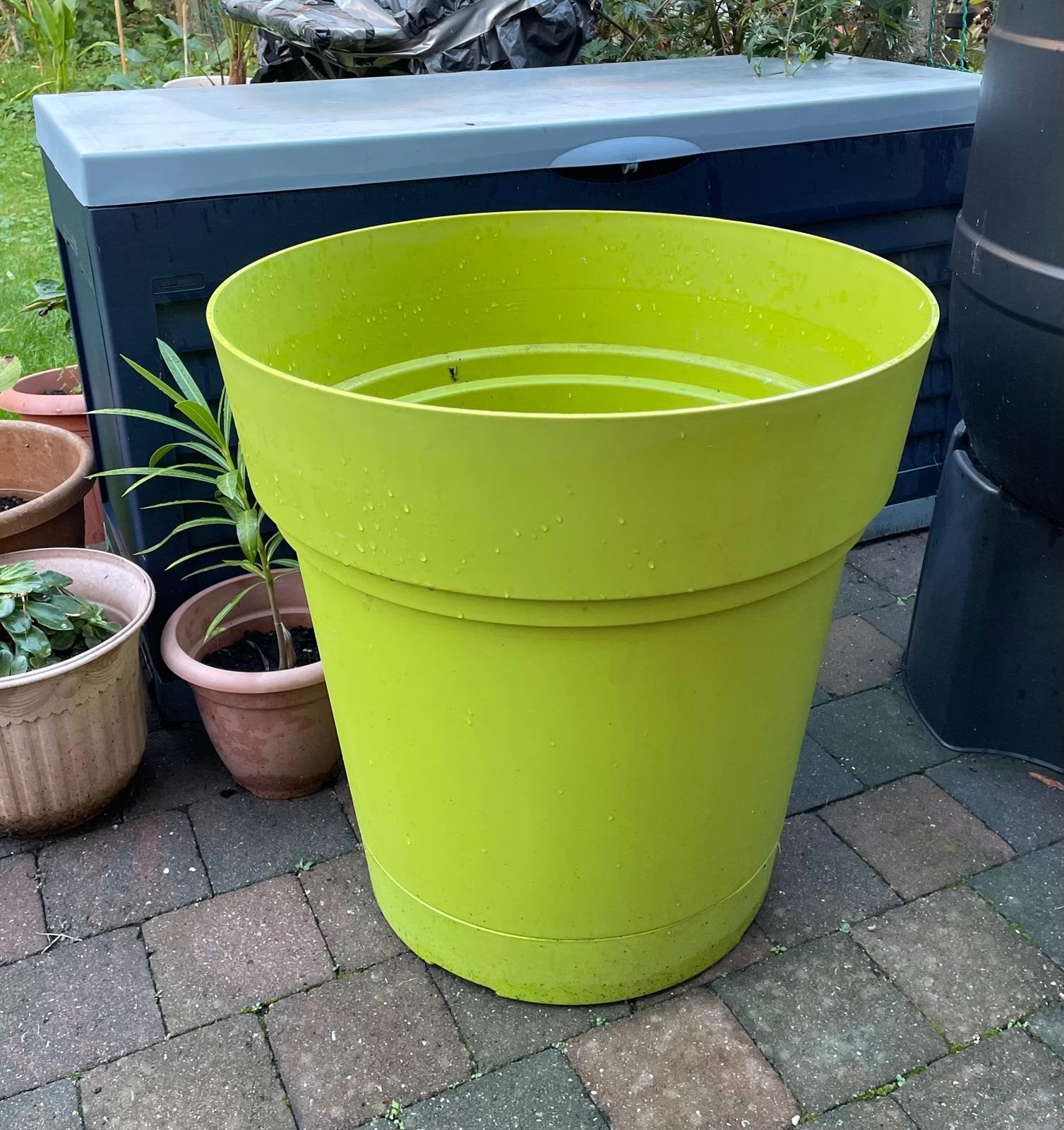 groene bloempot, Ophalen