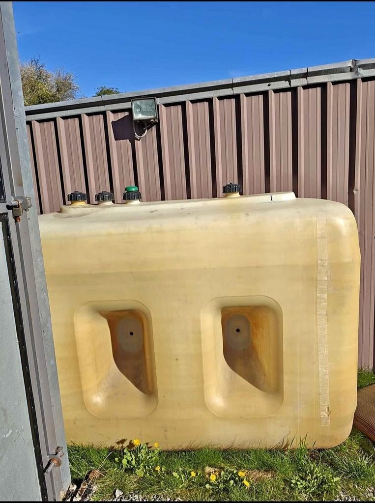 Cuve PVC mazout 2000L, Enlèvement