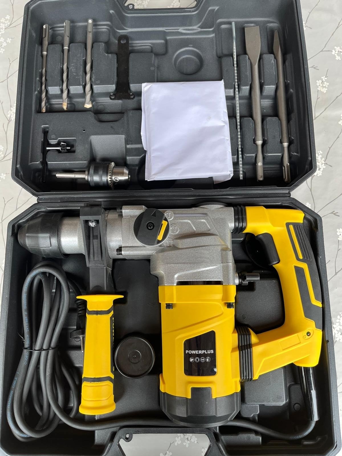krachtige klopboorhamer met 3 extra beitels, 600 watt of meer, Nieuw, Klopboormechanisme, Ophalen