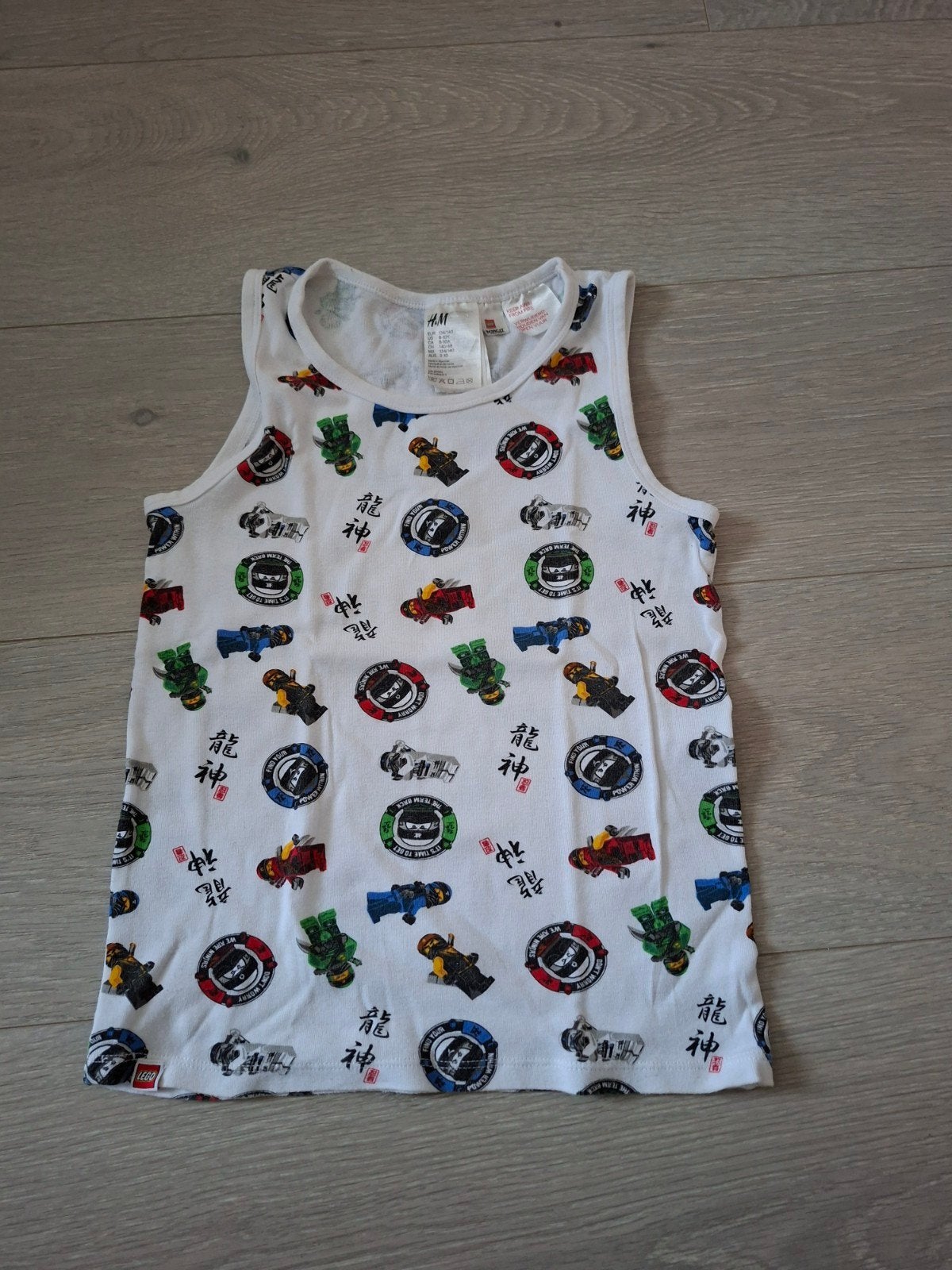 lego ninjago t-shirt 134/140, Kinderen en Baby's, Ophalen of Verzenden, Zo goed als nieuw, Jongen, Shirt of Longsleeve