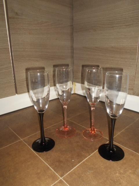 4 mooie champagne glazen, Verzamelen, Ophalen, Zo goed als nieuw