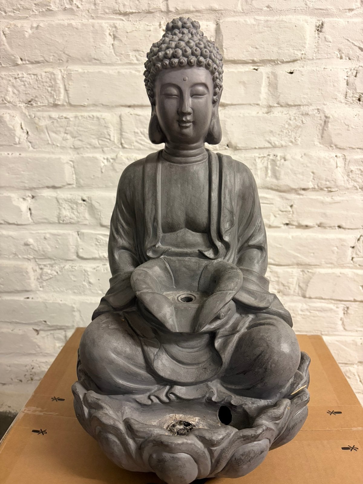 Fontaine de Bouddha/fontaine à eau avec lumière LED, Plastique, Avec éclairage, Comme neuf, 50 cm