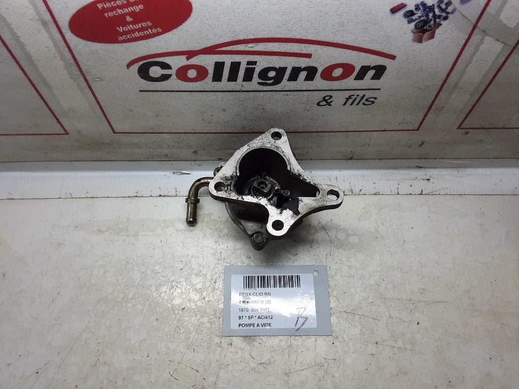 VACUUM POMPE Clio Diesel (B/C/S/3 / 657) (72117207L), Utilisé, Renault