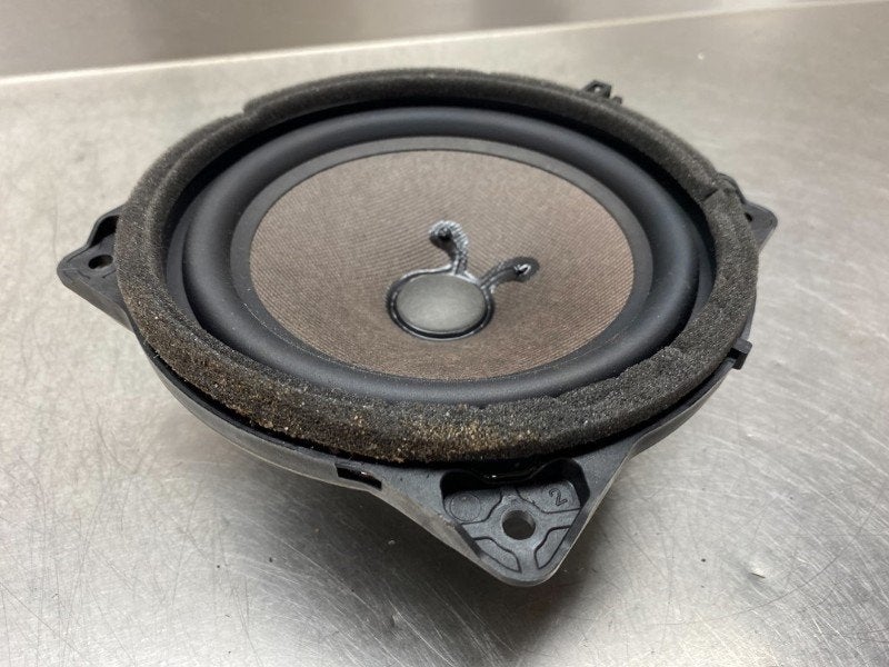 HAUT PARLEUR / ENCEINTE Hyundai i40 CW (VFC) (|963303V001|), Utilisé, Hyundai