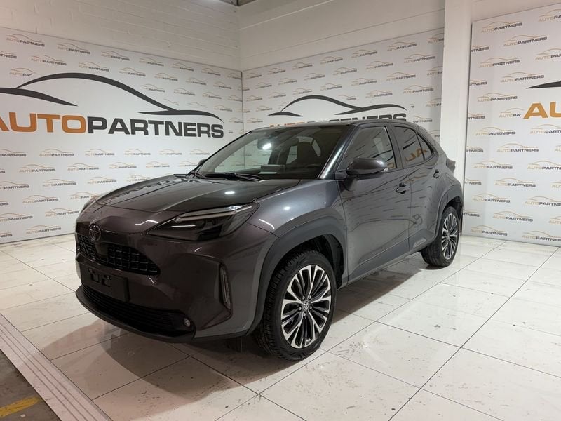 Toyota Yaris Cross B-SUV 1.5 TNGA HEV 2WD CVT Elegant LHD, Auto's, Gebruikt, 4 cilinders, 1490 cc, Bedrijf