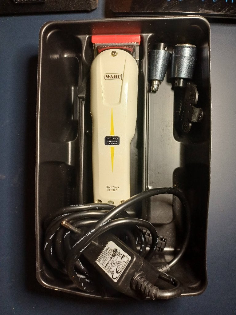 Tondeuse barbe et cheveux, Enlèvement, Utilisé