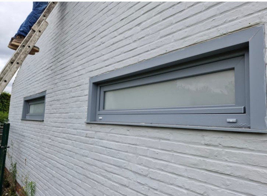 1 châssis de fenêtre en PVC gris, Bricolage & Construction, Enlèvement