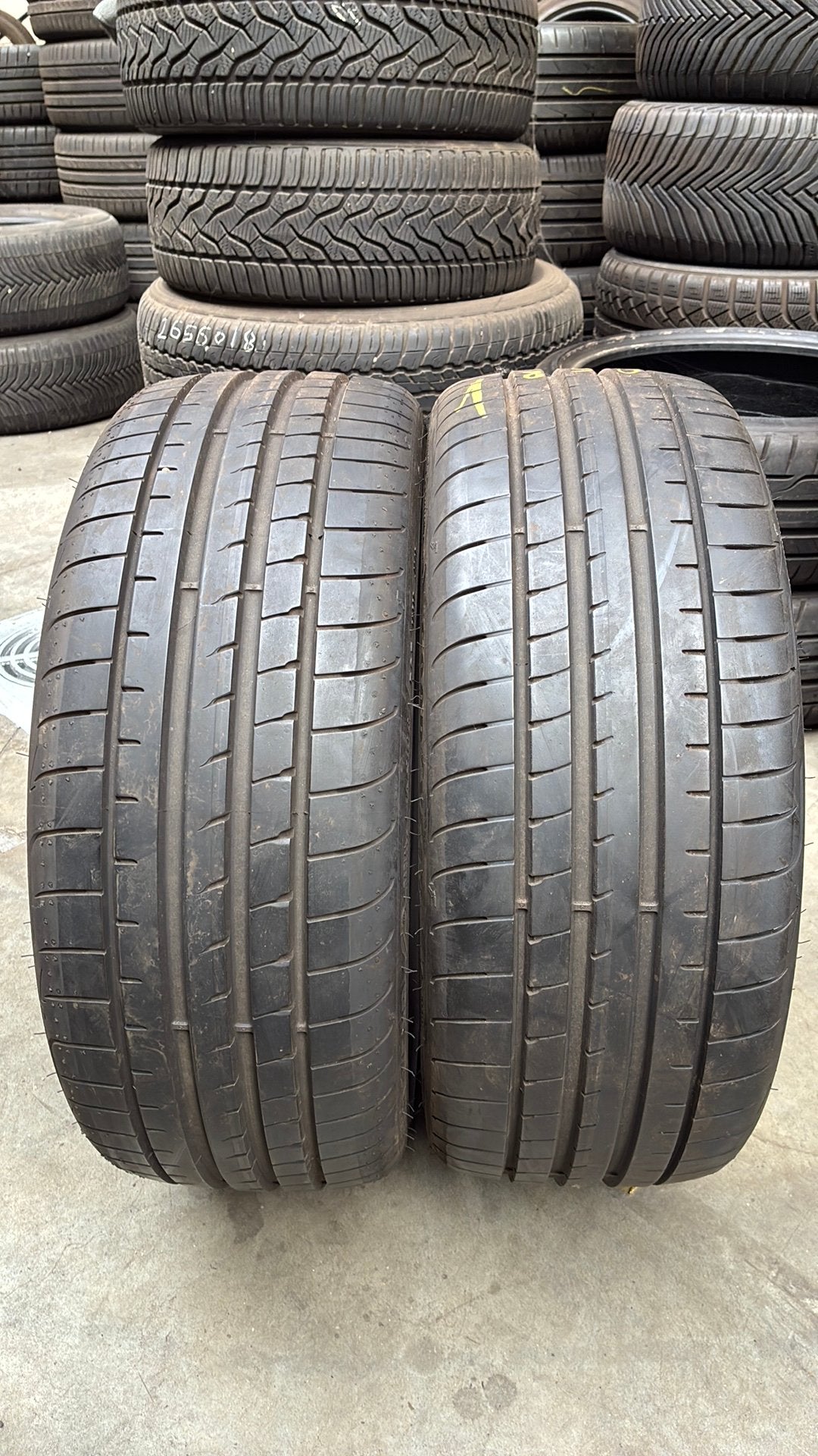 Pneus d'été 2054018 205/40/18 205/40R18 marque Goodyear, Enlèvement