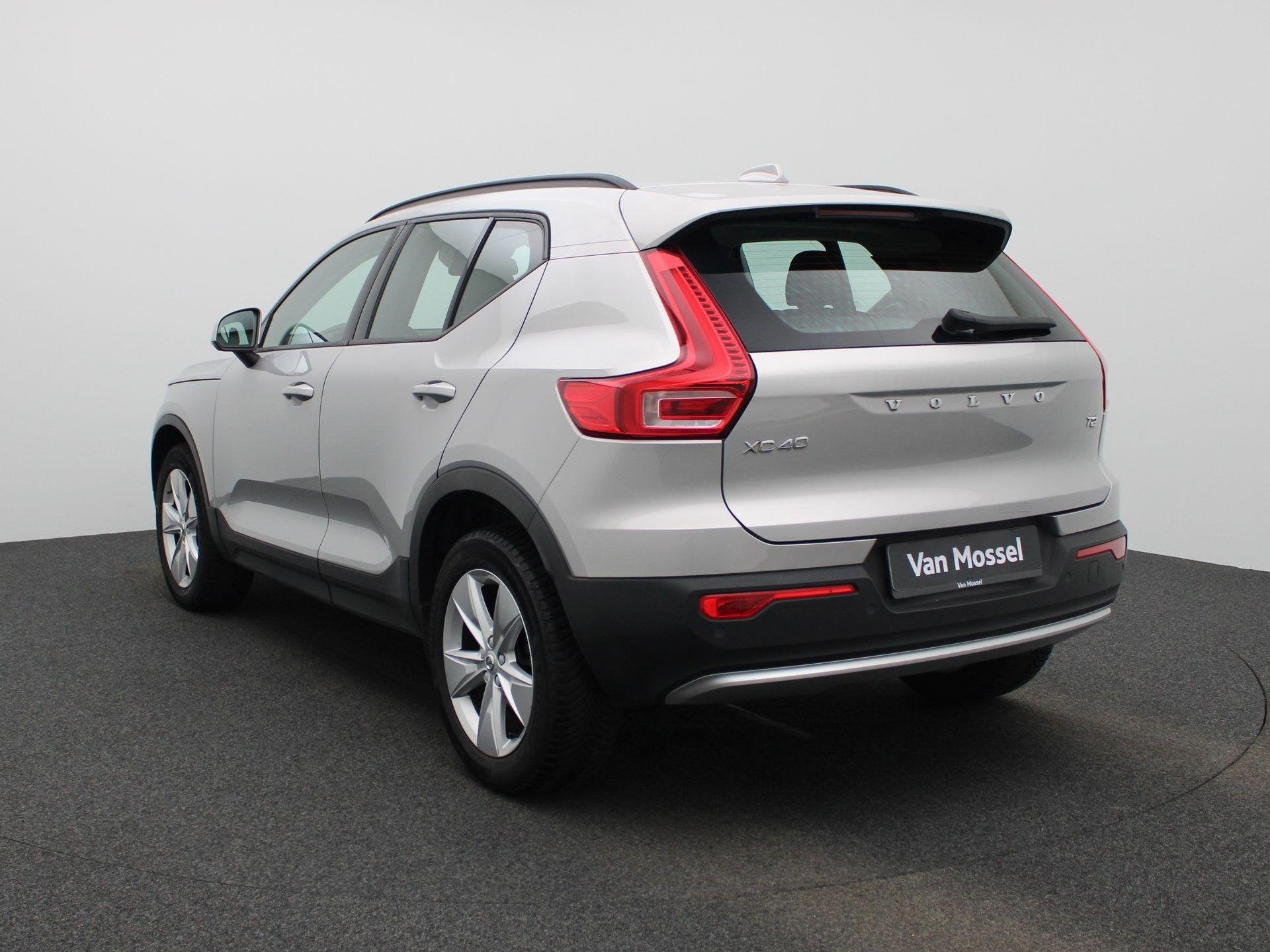 Volvo XC40 T2 Geartronic Momentum (automatique), Autos, Achat, Entreprise, 5 portes, 95 kW