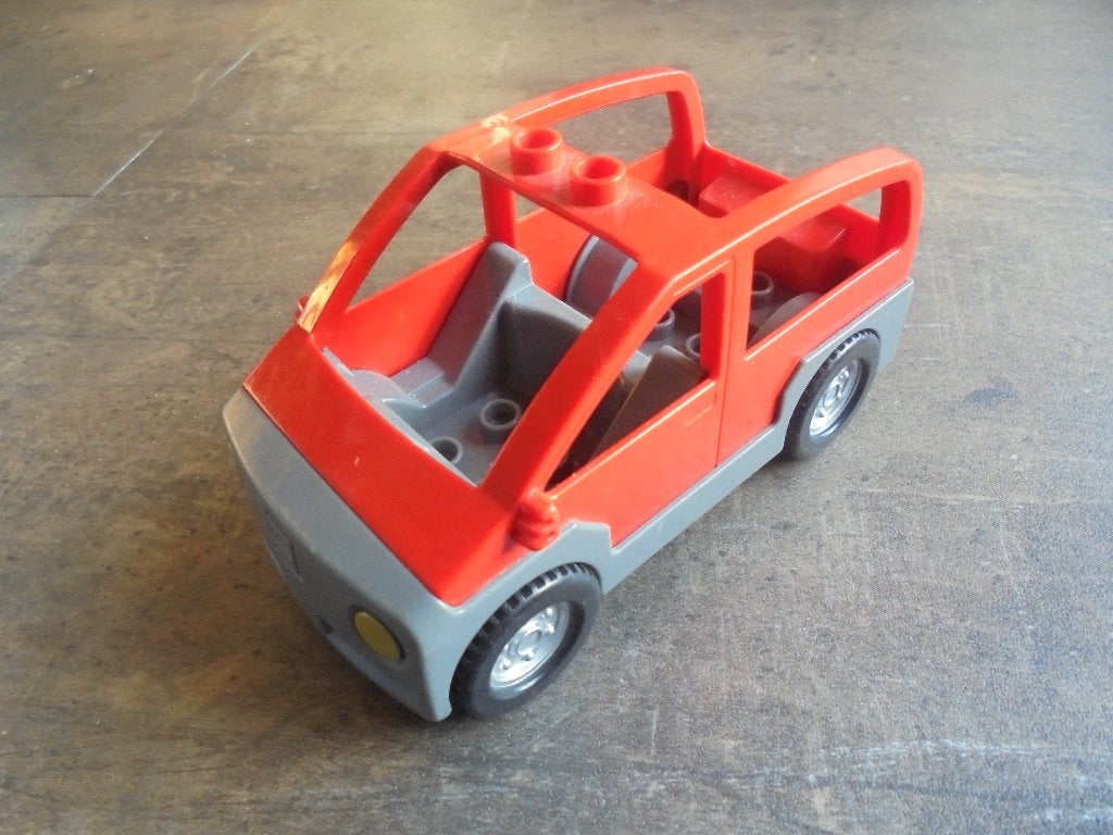 Lego Duplo Car with 2 Studs on Roof (zie foto's), Kinderen en Baby's, Speelgoed | Duplo en Lego, Ophalen of Verzenden, Gebruikt