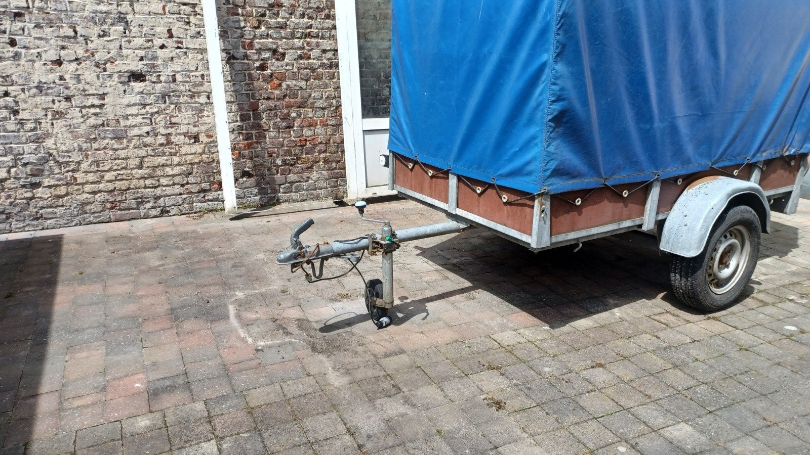 Remor, Auto diversen, Ophalen