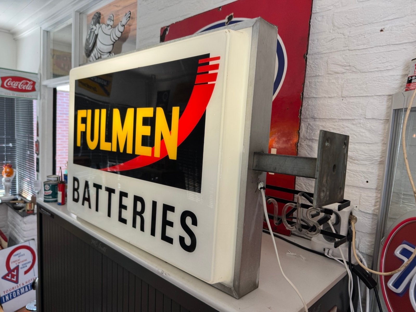 Boîte à lumière de garage FULMEN Accu, Collections, Enlèvement, Utilisé, Table lumineuse ou lampe (néon)