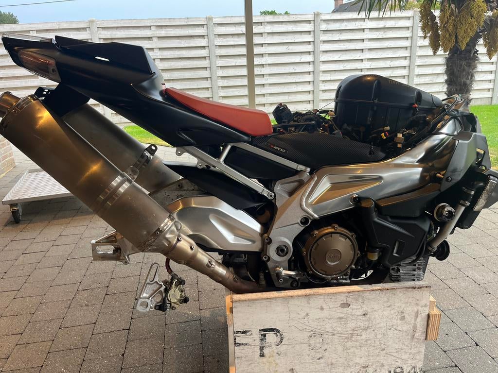 Aprilia Tuono rr 2006 motorblok gn2, Particulier