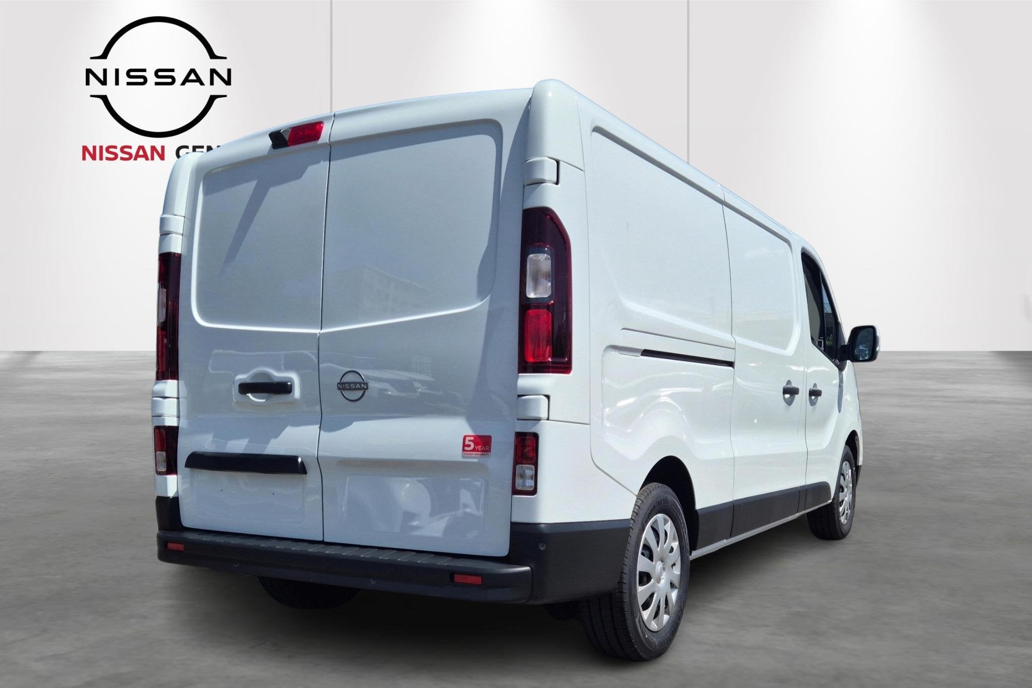 Nissan Primastar L2H1 2.0 dCi 150 N-Connecta 3.0T aut Automa, Auto's, Stof, 110 kW, 4 cilinders, Wit