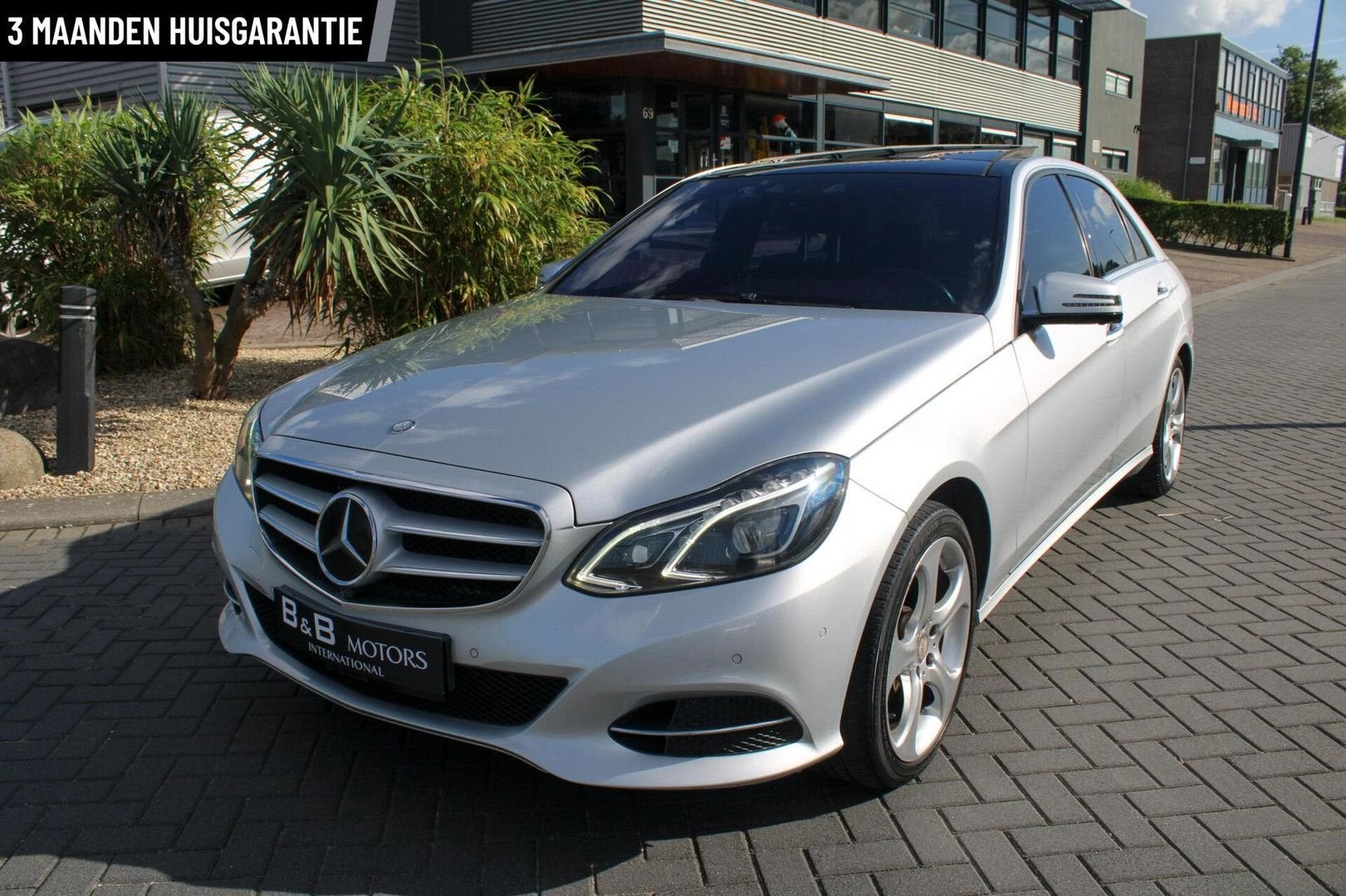 Mercedes-Benz E 350 4MATIC Prestige Elegance, Autos, Achat, Berline, Automatique, Assistance au freinage d'urgence