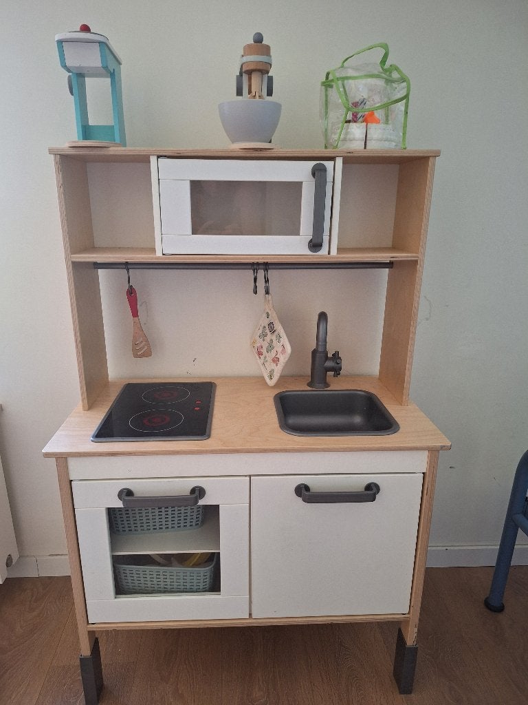 Cuisine pour enfants Ikea, Enlèvement, Utilisé, Bois, Jouer à la cuisine