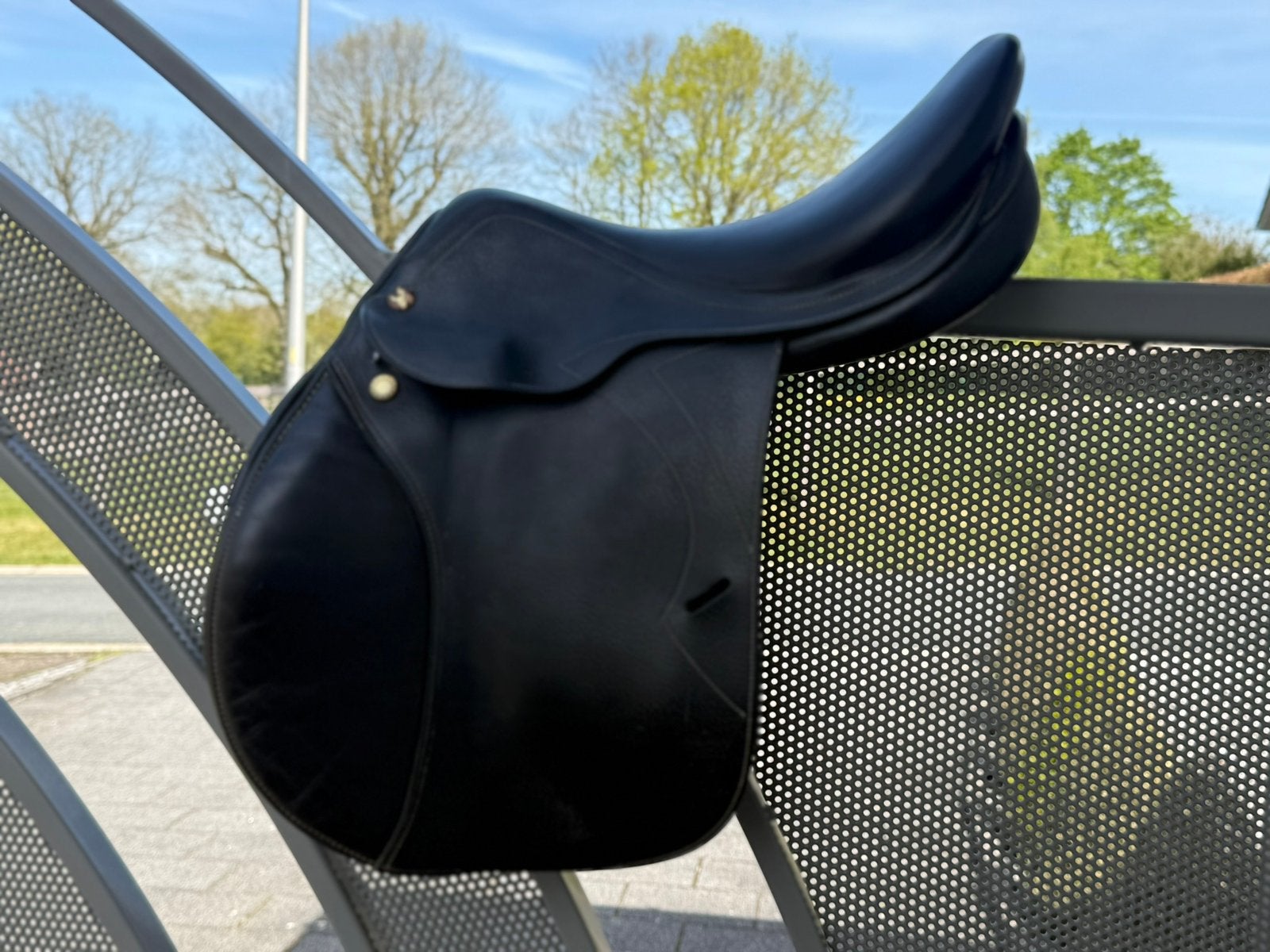 Prestige versailles springzadel, Dieren en Toebehoren, Paarden en Pony's | Zadels, Ophalen of Verzenden, Zo goed als nieuw