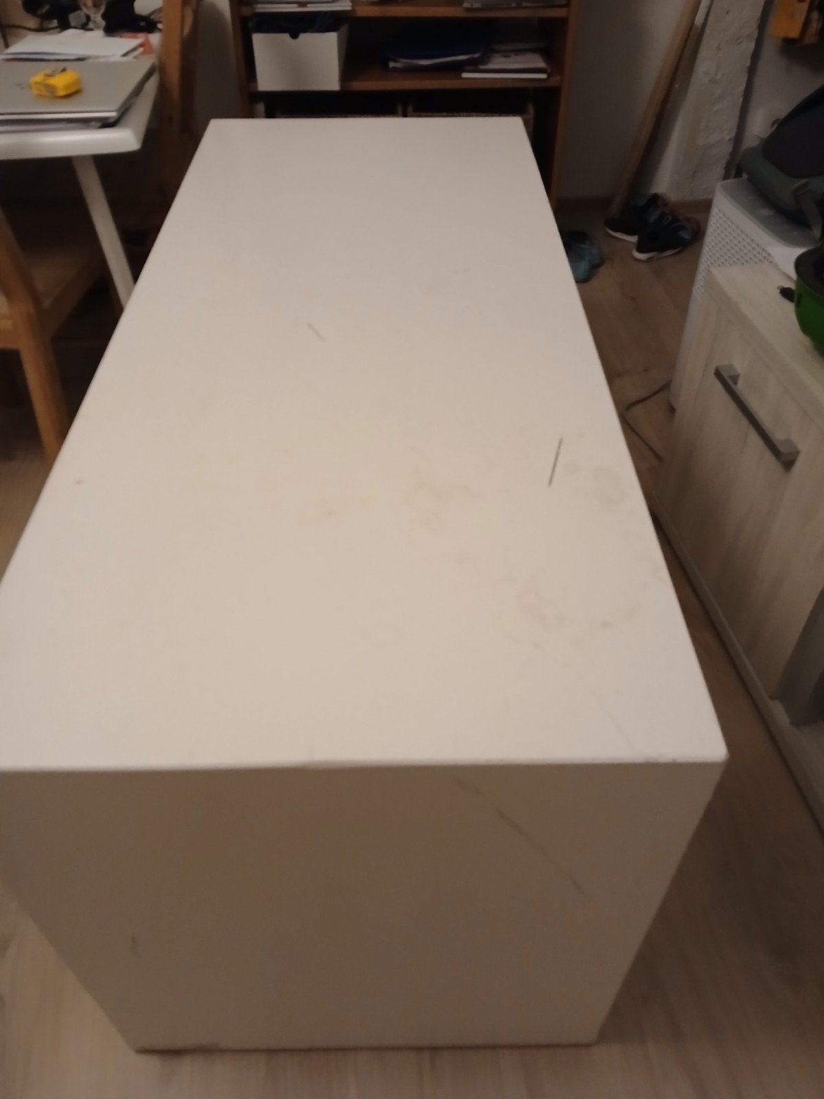 Table blanche, Enlèvement