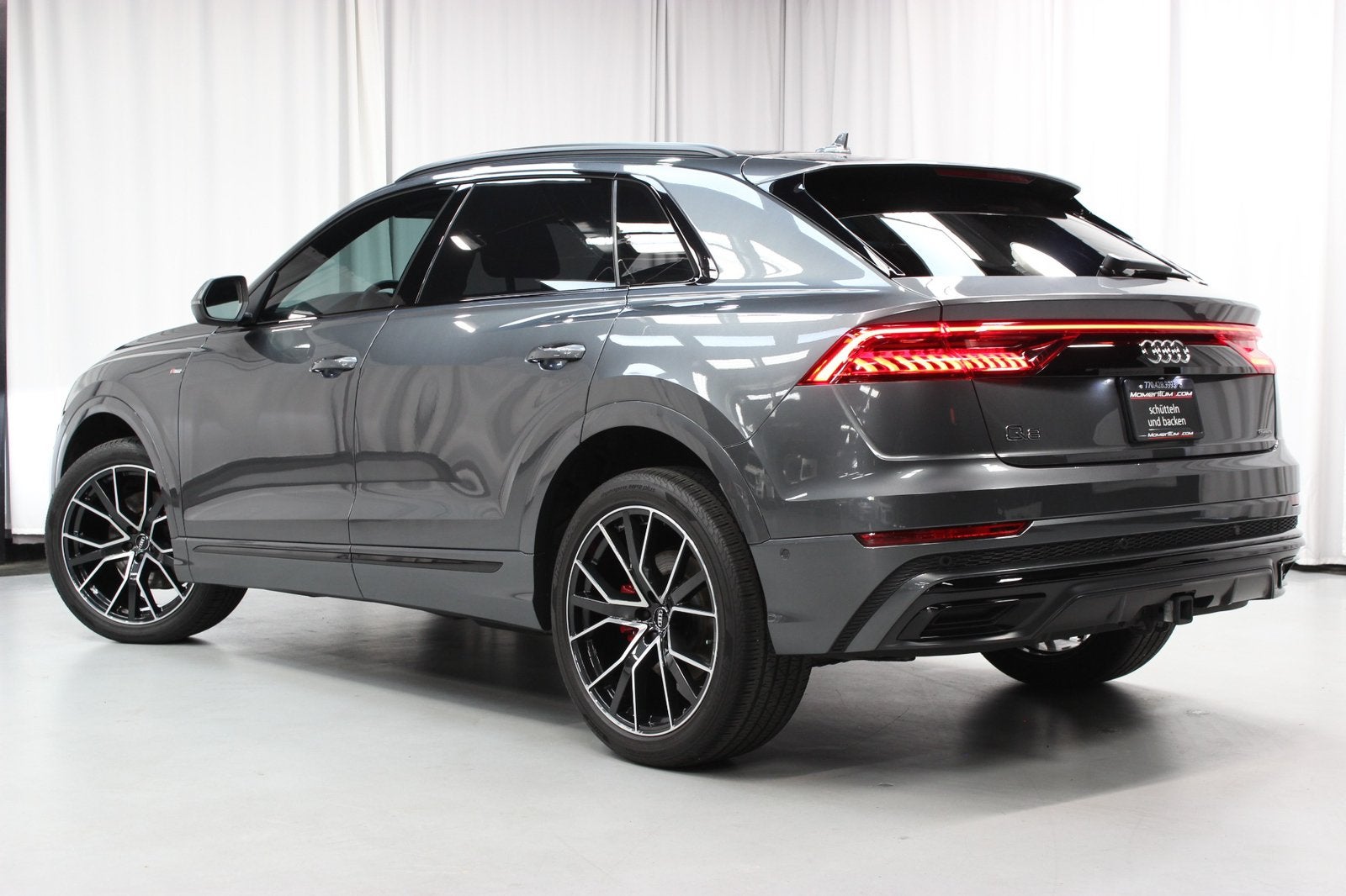 Audi Q8 Daytona Grey, Autos, Cuir, Argent ou Gris, Achat, Euro 6