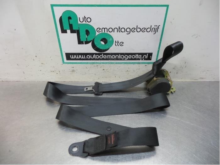 Ceinture de sécurité arrière gauche d'un Citroen C4 (C4 0, -, Utilisé, -, -