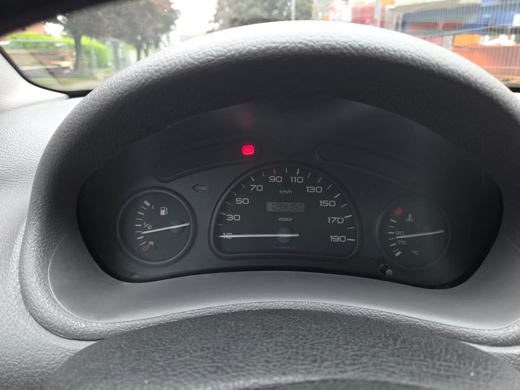 Peugeot 206, Auto's, Voorwielaandrijving, Bluetooth, Stof, Overige kleuren