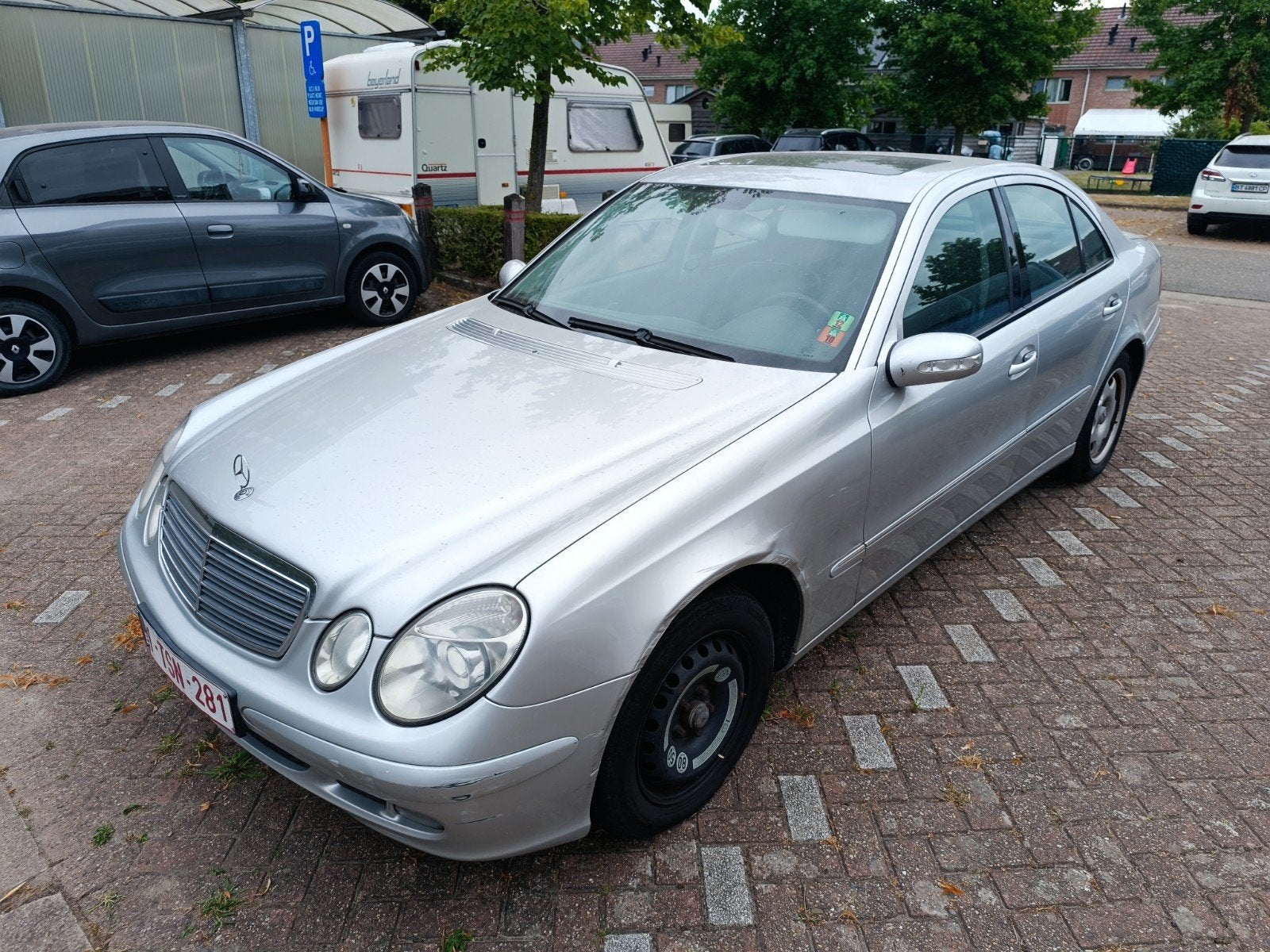 mercedes e200, Auto's, Zwart, 5 deurs, Particulier, Euro 4