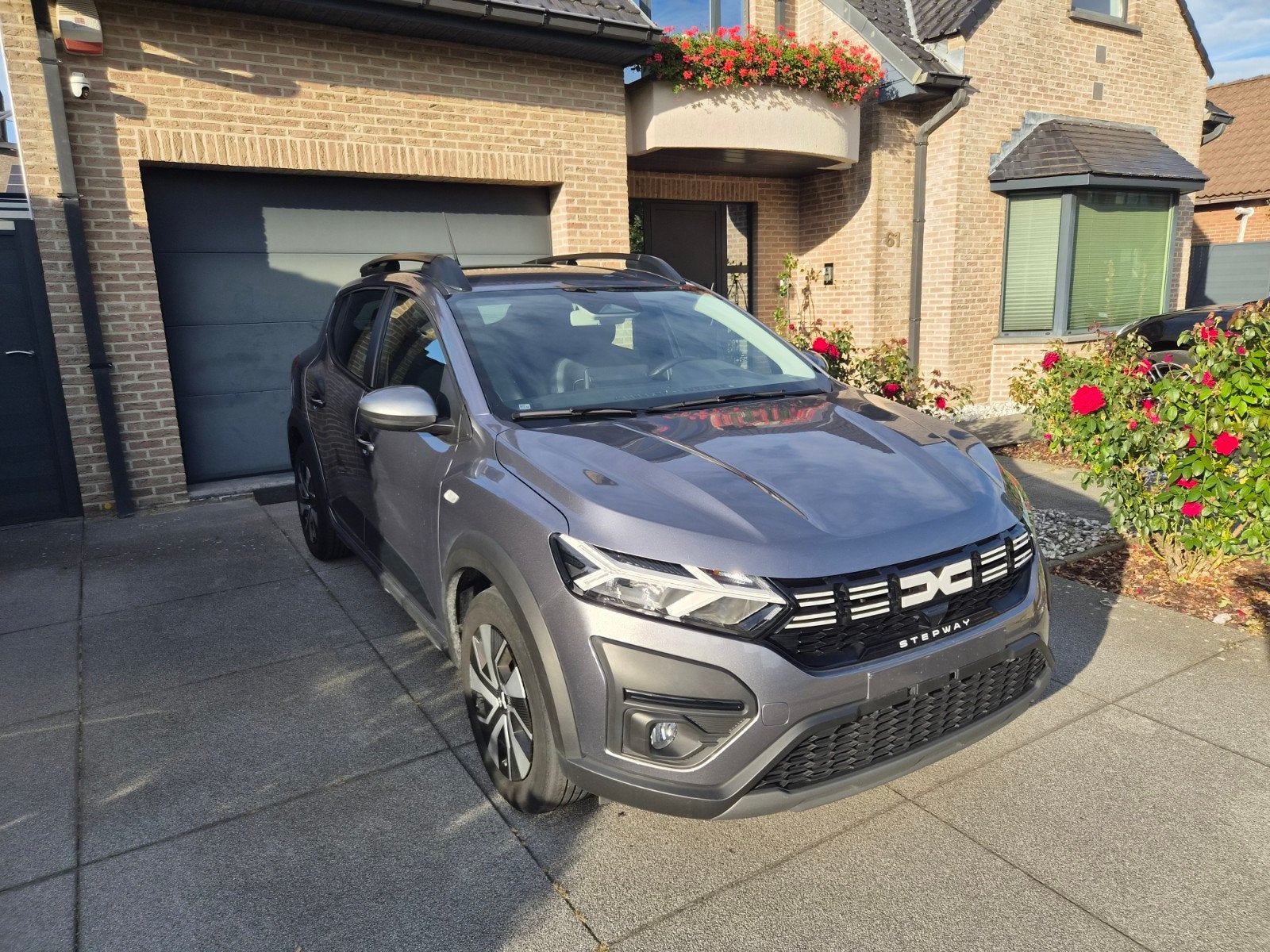 Dacia Sandero Stepway 1.0 TCe Expression CVT / CARPLAY / LED, Autos, Argent ou Gris, Achat, Entreprise, Carnet d'entretien