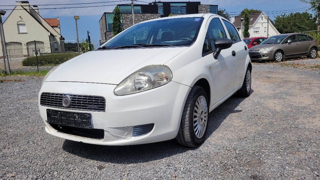 fiat punto 1.3jtd TREKHAAK 5 deurs 2007, Voorwielaandrijving, Stof, 4 cilinders, https://public.car-pass.be/vhr/c2812db0-192b-49c5-965a-c8fb4485c36d