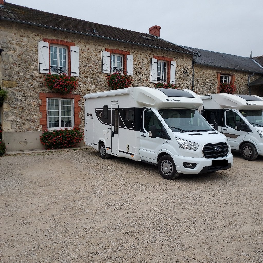 Voiture Benimar Cocoon 442 north 170cv 2023, Jusqu'à 4, 6 à 7 mètres, Auvent, Ford
