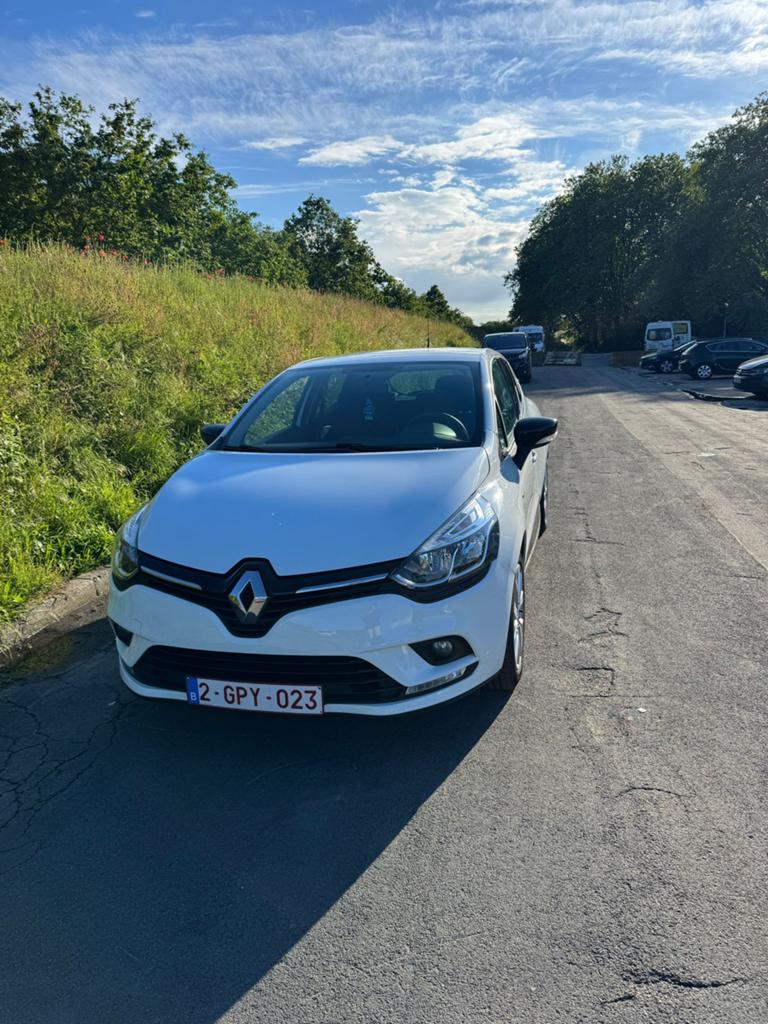 Renault clio, Autos, Renault, Particulier, Clio, ABS, Airbags, Air conditionné, Alarme, Bluetooth, Ordinateur de bord, Verrouillage central