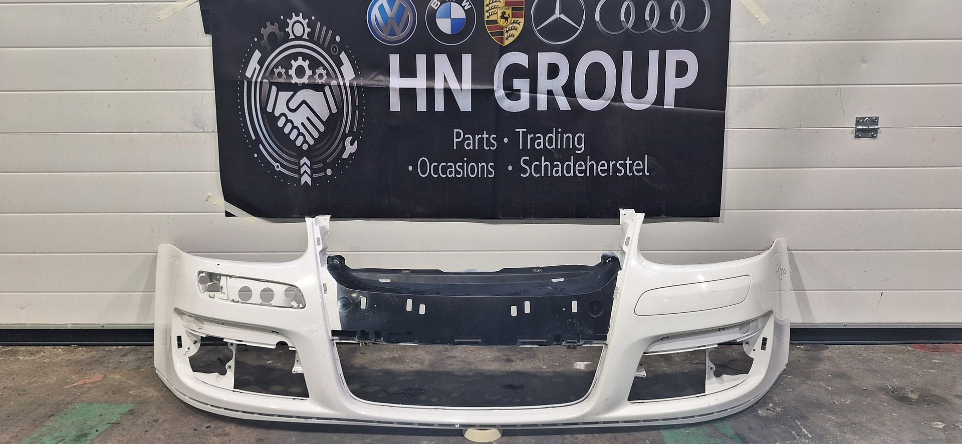 Originele VW Golf 5 (MK5) GT / Jetta Voorbumper Wit - 1K0807, Autos : Pièces & Accessoires, -, Utilisé, -, Avant