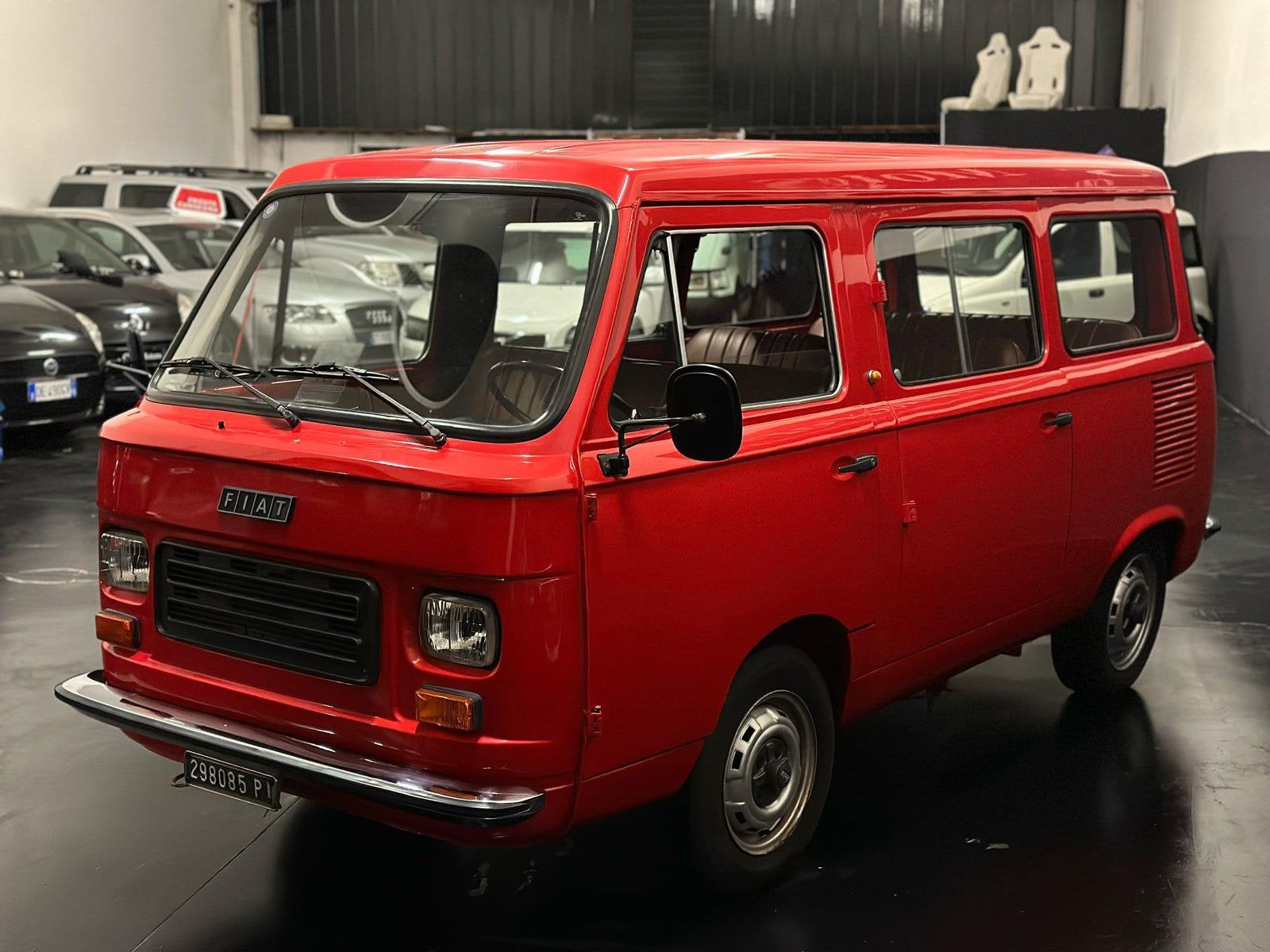 Fiat Pulmino 900T, Autos, Rouge, 903 cm³, Achat, 4 portes