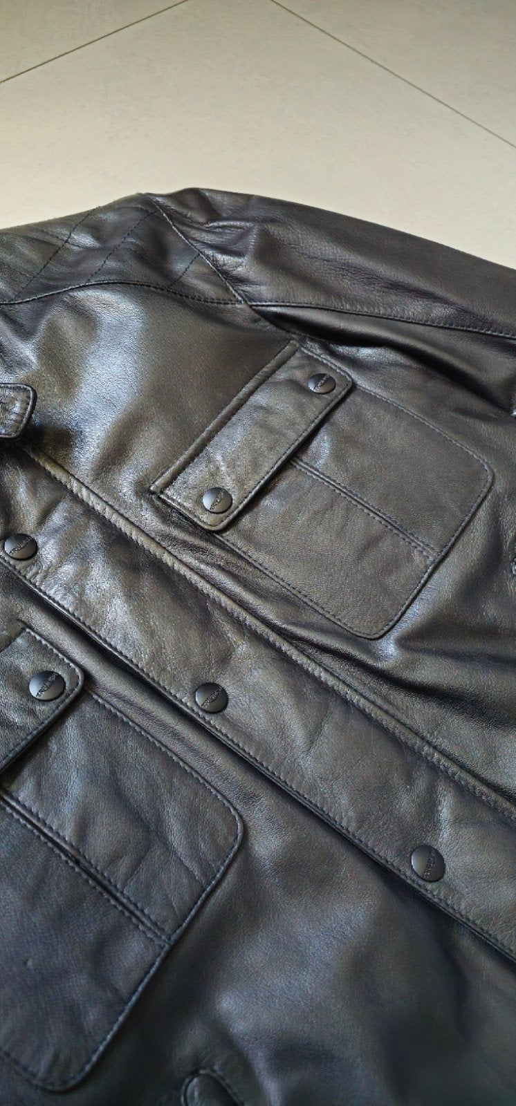 Echte ledere vest Triumph twv 350€
Maat S.
Nieuw., Motoren, Ophalen