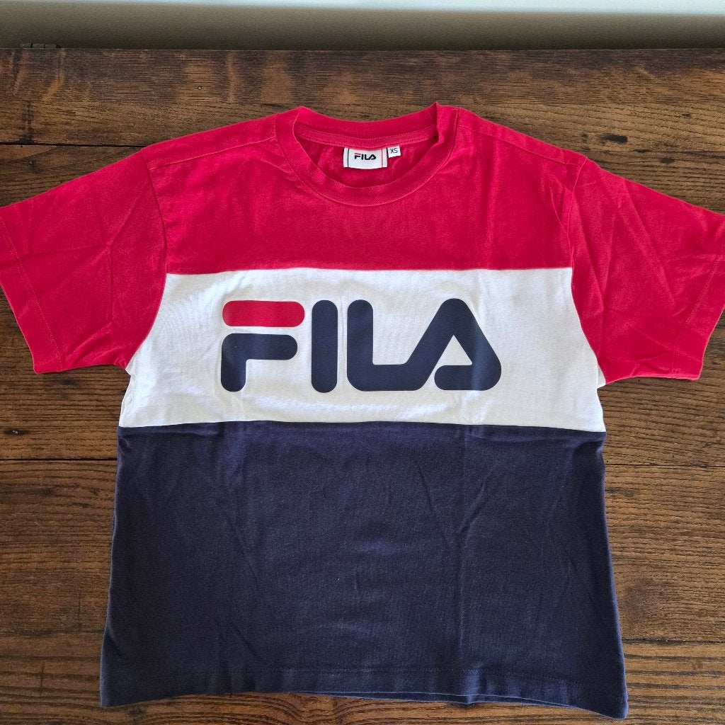 T-shirt Fila, maat XS, Kleding | Dames, T-shirts, Blauw, Nieuw, Ophalen of Verzenden, Korte mouw