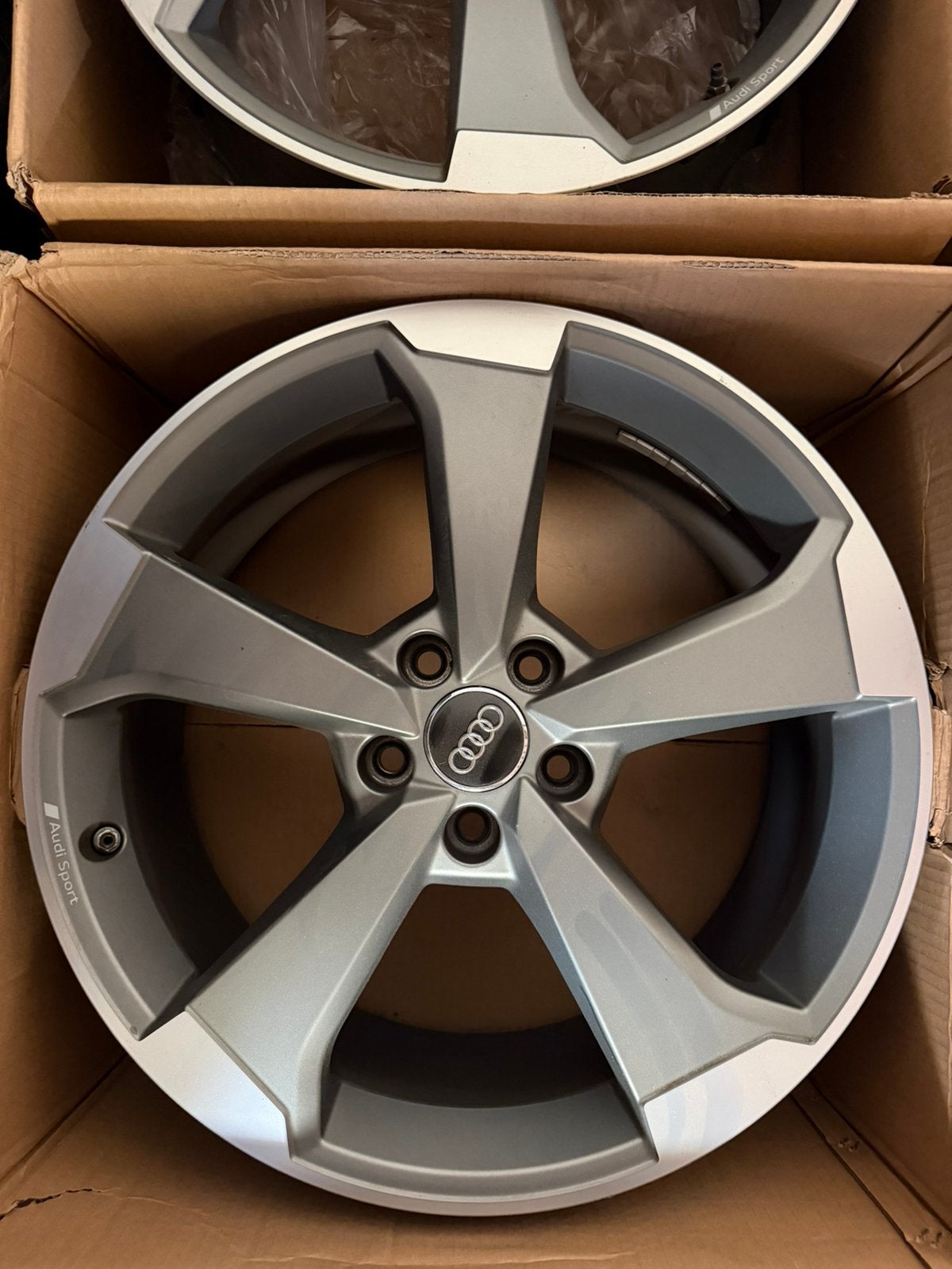 AUDI RS ROTOR 19INCH VELGENSET ORIGINEEL, Ophalen, Zo goed als nieuw