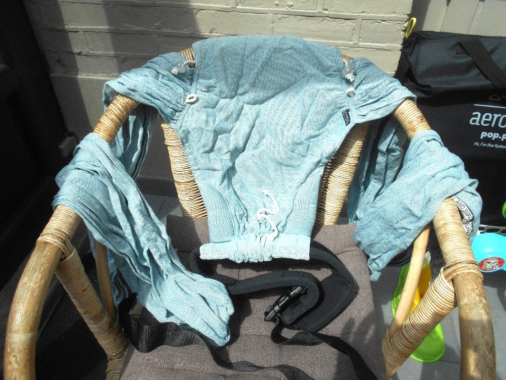 écharpe porte bébé avec ceinture abdominale Didymos, Enfants & Bébés, Autres marques, Écharpe de portage, Ventre, Enlèvement