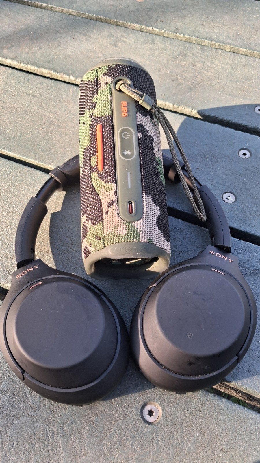 Ensemble audio ultime : Sony WH-1000XM4 + JBL FLIP 6 Camoufl, Enlèvement ou Envoi, Sony JBL FLIP 6, Utilisé, Sans fil
