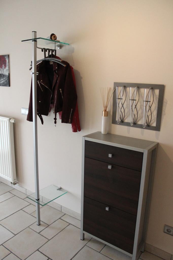Porte manteau et armoire à chaussures, Ophalen, Zo goed als nieuw, Moderne
