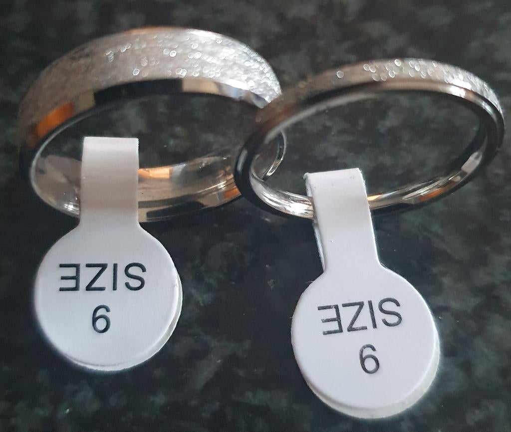 2 ringen in RVS maat 9/maat 19, Bijoux, Sacs & Beauté, Bagues, Neuf, Enlèvement ou Envoi, 18 à 19, Femme ou Homme