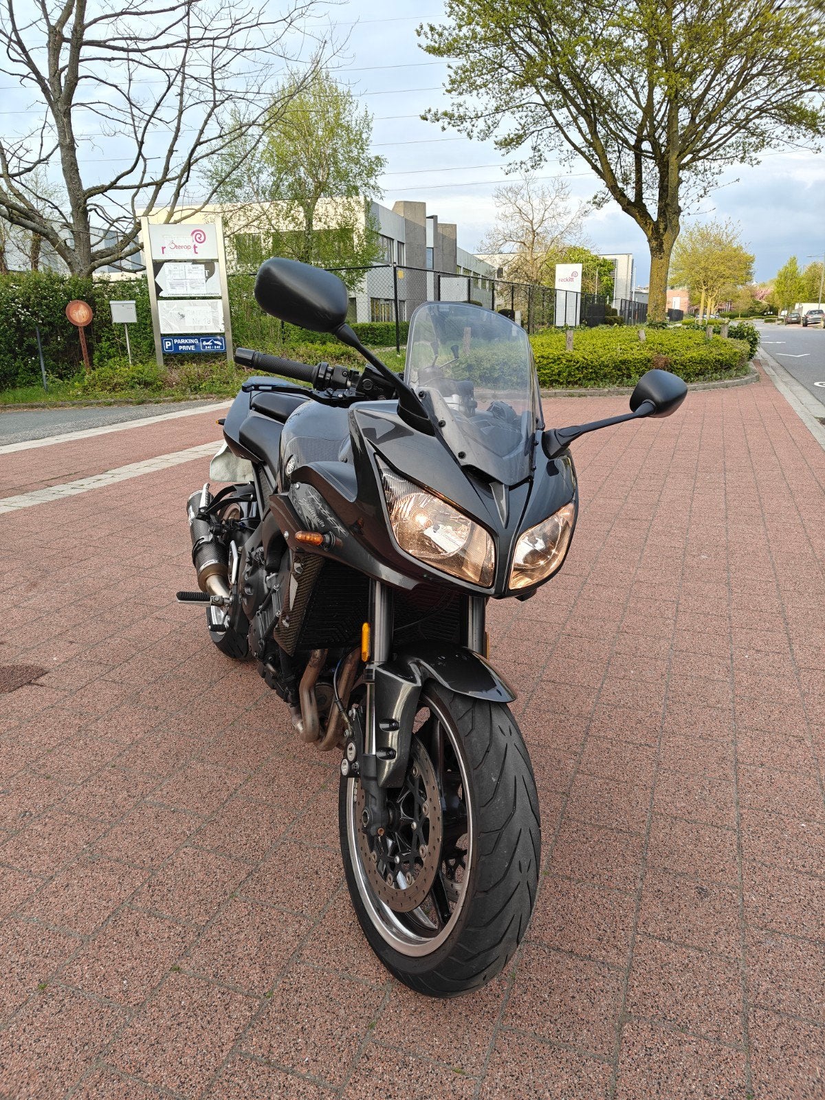 Yamaha FZ1 2009 / 1000cc (150ch), Motos