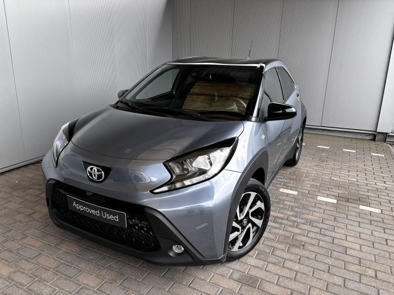 Toyota Aygo X X Pulse + Tech Pack, Auto's, Toyota, Aygo, Adaptive Cruise Control, Airbags, Bluetooth, Centrale vergrendeling, Climate control