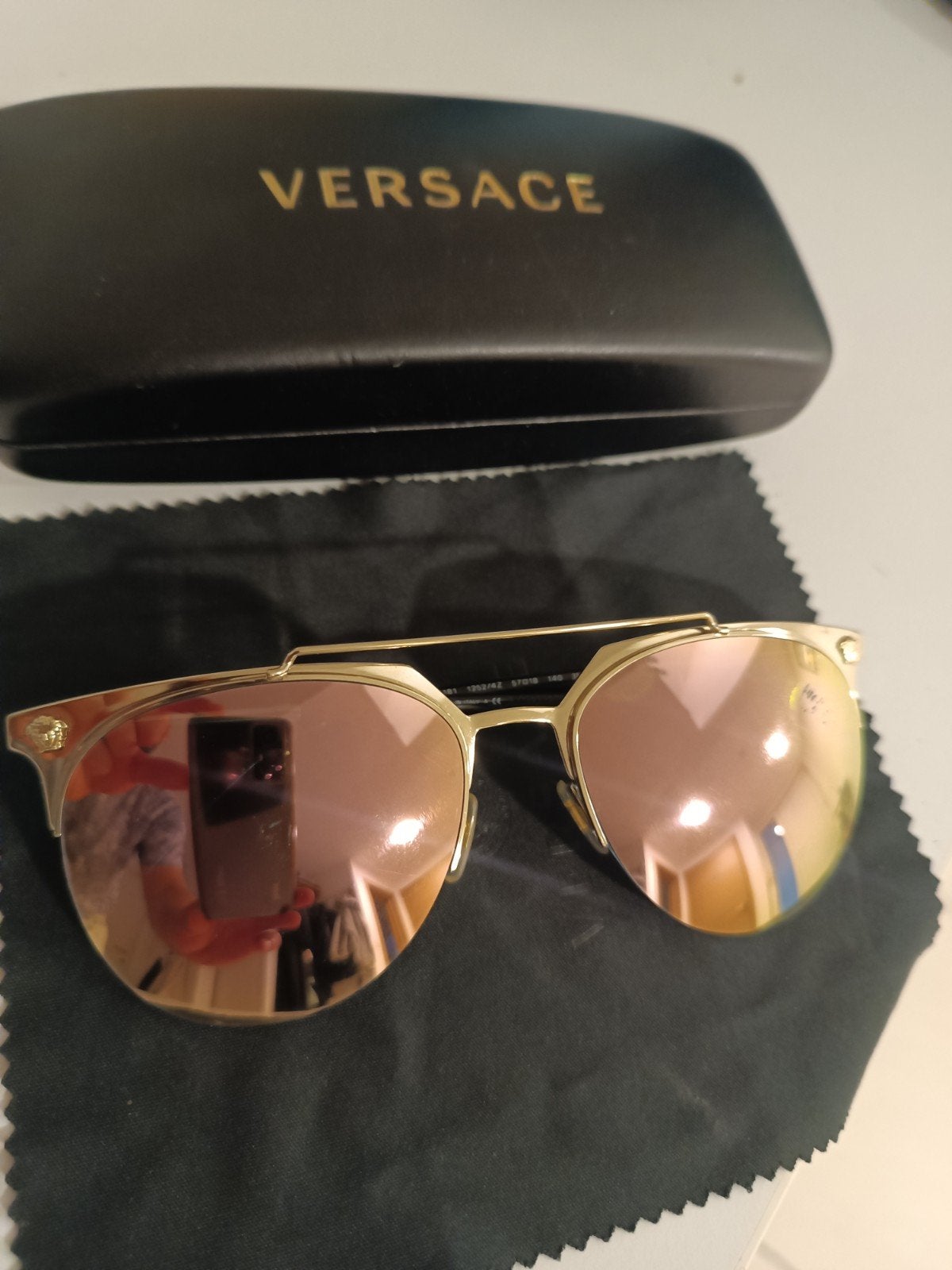 lunette soleil Versace originale