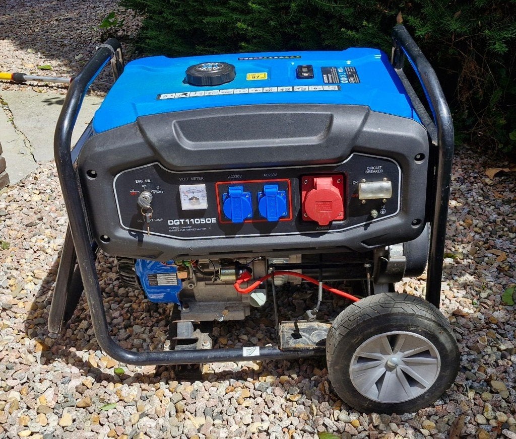 Güde stroomgenerator GSE 8701 RS, 5 à 10 kVA, Démarrage électrique, Enlèvement, Utilisé